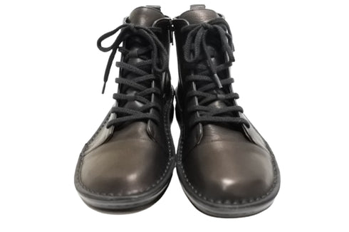 【インコルジェ 8674 ブラック】靴紐ショートブーツ